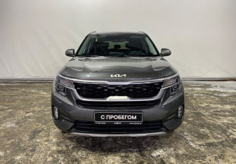 Подержанный автомобиль Kia Seltos 2022 года (2 фото)