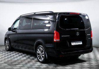 Подержанный автомобиль Mercedes-Benz Vito 2020 года (7 фото)