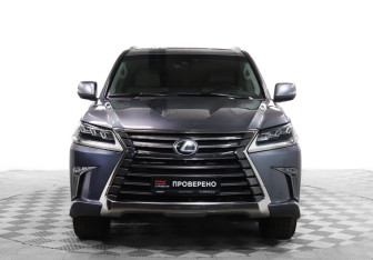 Подержанный автомобиль Lexus LX 2016 года (2 фото)