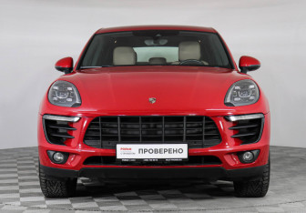 Подержанный автомобиль Porsche Macan 2018 года (2 фото)