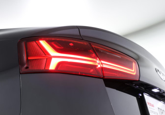 Подержанный автомобиль Audi A6 Sedan 2016 года (22 фото)