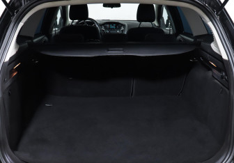 Подержанный автомобиль Ford Focus Wagon 2016 года (17 фото)