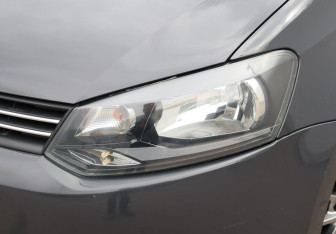Подержанный автомобиль Volkswagen Polo Sedan 2013 года (22 фото)