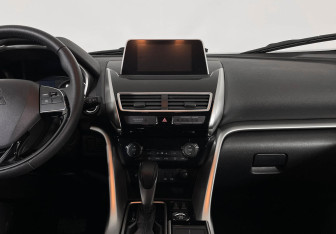 Подержанный автомобиль Mitsubishi Eclipse Cross 2019 года (7 фото)
