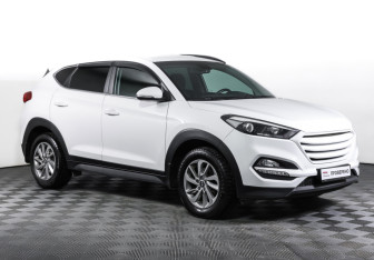 Подержанный автомобиль Hyundai Tucson 2016 года (3 фото)