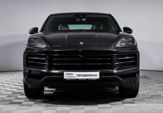 Подержанный автомобиль Porsche Cayenne 2025 года (2 фото)