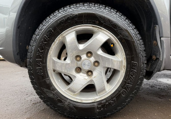 Подержанный автомобиль Nissan Terrano 2014 года (9 фото)