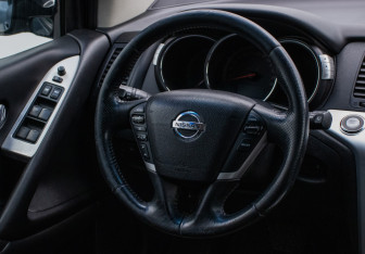 Подержанный автомобиль Nissan Murano Suv 2011 года (15 фото)