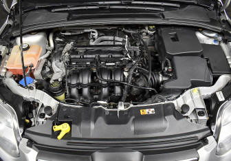 Подержанный автомобиль Ford Focus Sedan 2014 года (8 фото)