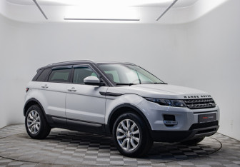 Подержанный автомобиль Land Rover Range Rover Evoque 2015 года (3 фото)