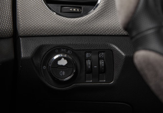 Подержанный автомобиль Chevrolet Cruze Sedan 2014 года (9 фото)