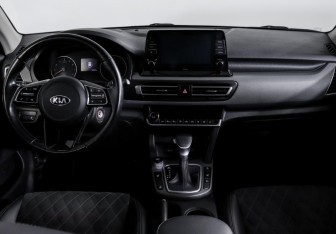 Подержанный автомобиль Kia Seltos 2020 года (12 фото)