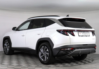 Подержанный автомобиль Hyundai Tucson 2023 года (7 фото)