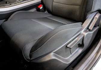 Подержанный автомобиль Geely Coolray 2023 года (20 фото)