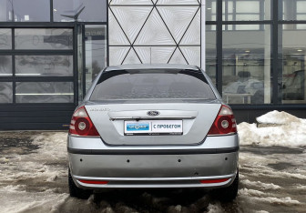 Подержанный автомобиль Ford Mondeo Sedan 2007 года (6 фото)