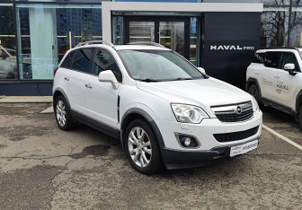 Подержанный автомобиль Opel Antara 2013 года (3 фото)