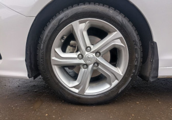 Подержанный автомобиль Hyundai Sonata 2018 года (9 фото)