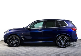 Подержанный автомобиль BMW X5 2020 года (8 фото)