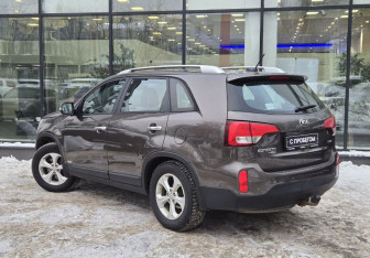 Подержанный автомобиль Kia Sorento 2018 года (6 фото)