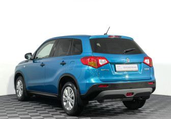 Подержанный автомобиль Suzuki Vitara 2017 года (7 фото)