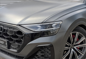 Подержанный автомобиль Audi SQ8 2024 года (17 фото)