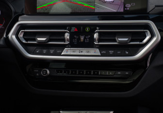 Подержанный автомобиль BMW X3 2021 года (19 фото)