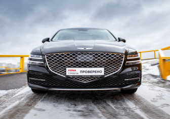 Подержанный автомобиль Genesis G80 2021 года (20 фото)