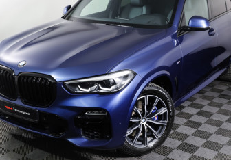 Подержанный автомобиль BMW X5 2019 года (27 фото)