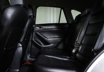 Подержанный автомобиль Mazda CX-5 2013 года (12 фото)