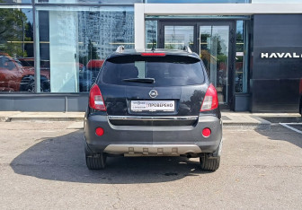 Подержанный автомобиль Opel Antara 2012 года (6 фото)