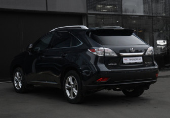 Подержанный автомобиль Lexus RX 2011 года (7 фото)