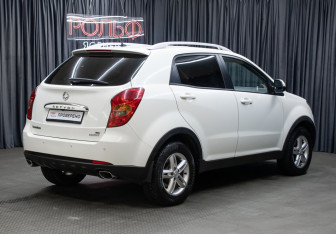 Подержанный автомобиль SsangYong Actyon 2011 года (5 фото)