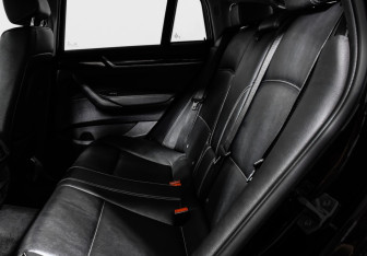 Подержанный автомобиль BMW X4 2015 года (12 фото)