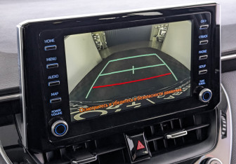 Подержанный автомобиль Toyota Corolla Sedan 2021 года (26 фото)