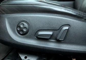 Подержанный автомобиль Audi A6 Sedan 2014 года (23 фото)