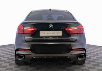 Подержанный автомобиль BMW X6 2018 года (6 фото)