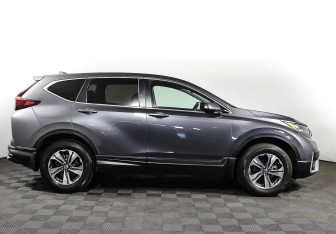 Подержанный автомобиль Honda CR-V 2020 года (4 фото)