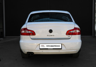 Подержанный автомобиль Skoda Superb Liftback 2012 года (5 фото)