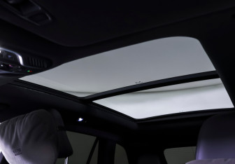 Подержанный автомобиль Geely Monjaro 2023 года (17 фото)