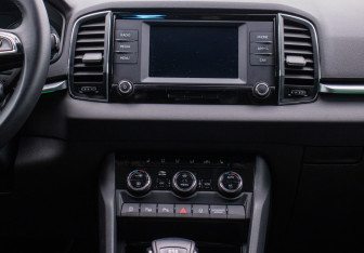 Подержанный автомобиль Skoda Karoq 2020 года (14 фото)