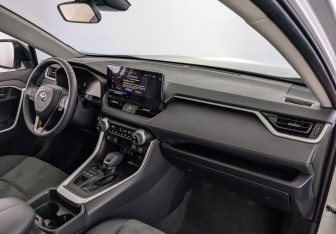 Новый Toyota RAV4 2025 (9 фото)