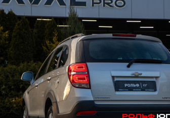 Подержанный автомобиль Chevrolet Captiva 2015 года (27 фото)