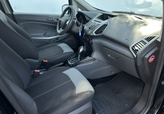 Подержанный автомобиль Ford EcoSport 2016 года (13 фото)