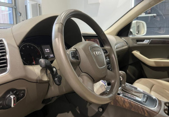 Подержанный автомобиль Audi Q5 2011 года (11 фото)