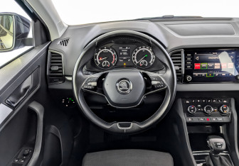 Подержанный автомобиль Skoda Karoq 2021 года (21 фото)