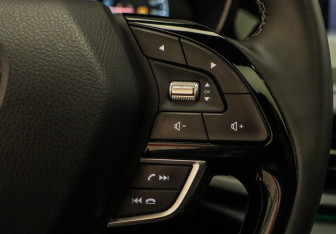 Подержанный автомобиль Changan CS95 2024 года (11 фото)