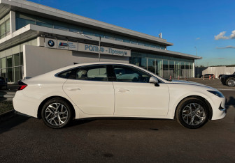 Подержанный автомобиль Hyundai Sonata 2019 года (4 фото)