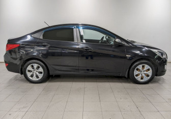 Подержанный автомобиль Hyundai Solaris Sedan 2016 года (4 фото)