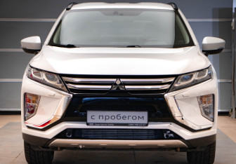 Подержанный автомобиль Mitsubishi Eclipse Cross 2018 года (2 фото)