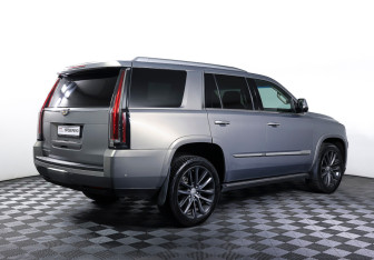 Подержанный автомобиль Cadillac Escalade Suv 2019 года (5 фото)